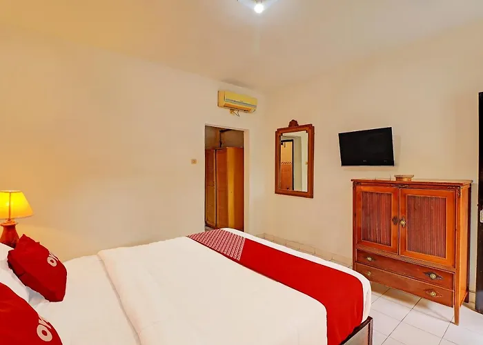 Capital O 91851 Sanjaya 3*